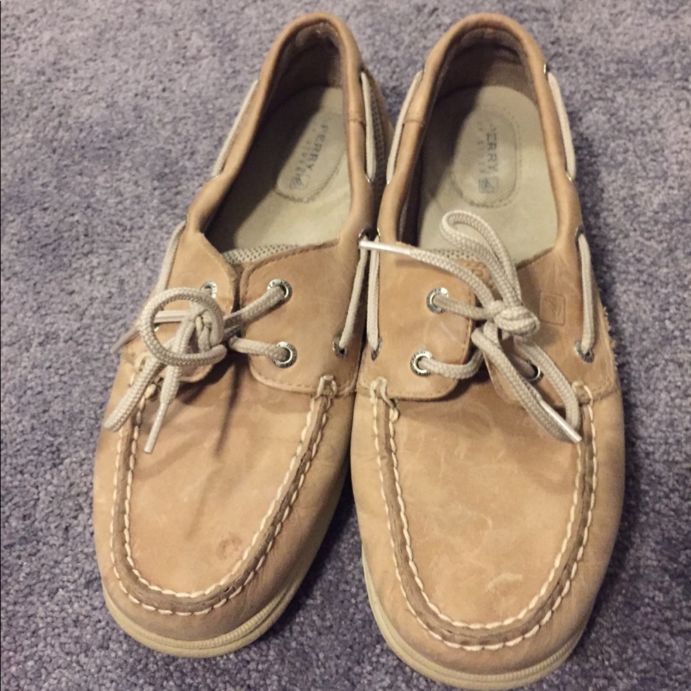 Sperry boat shoes